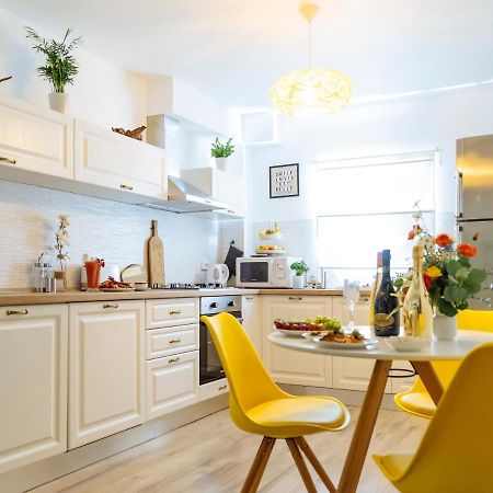 Zen Life Luxury Apartment - Herastrau Bukares Bagian luar foto