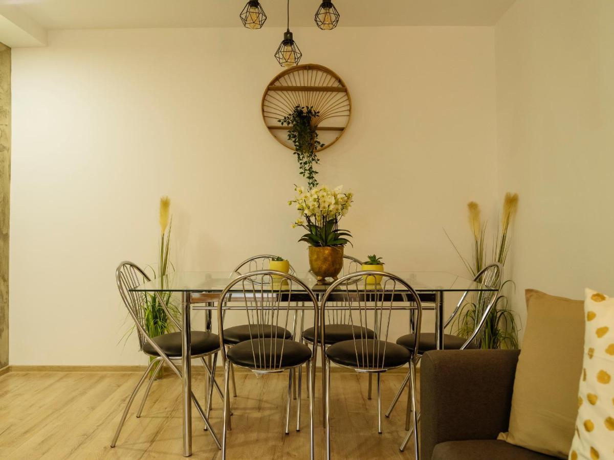 Zen Life Luxury Apartment - Herastrau Bukares Bagian luar foto